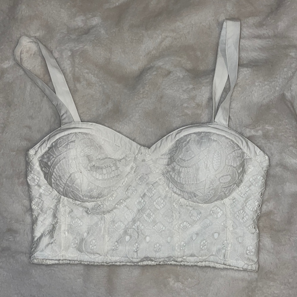 white lace crop top! Size small never worn